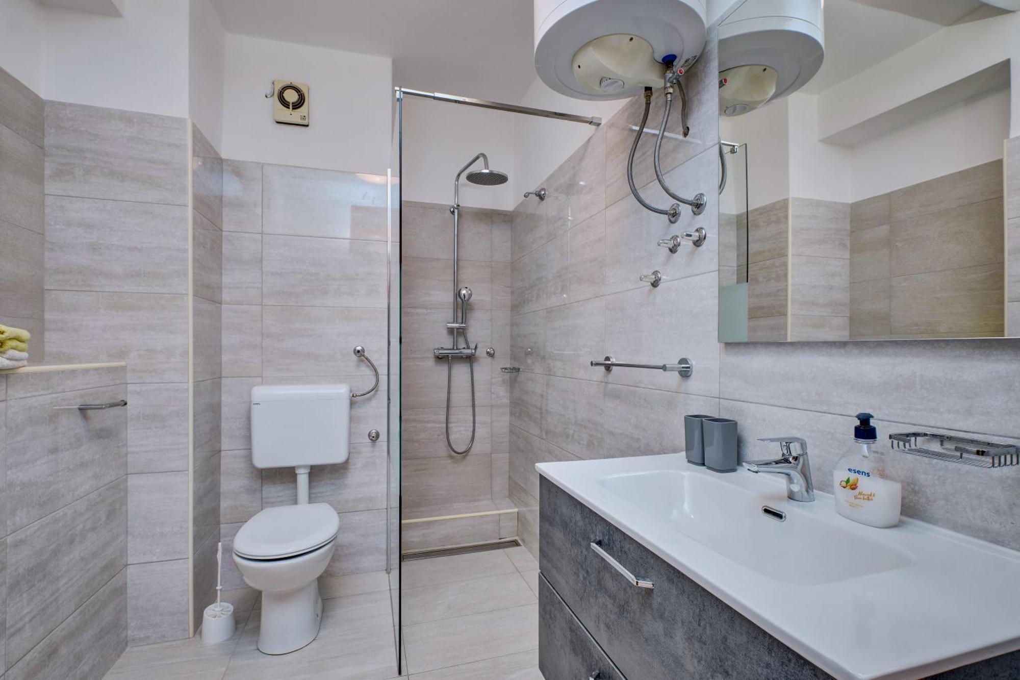 מאלי לוסיניי Apartments Suzana מראה חיצוני תמונה