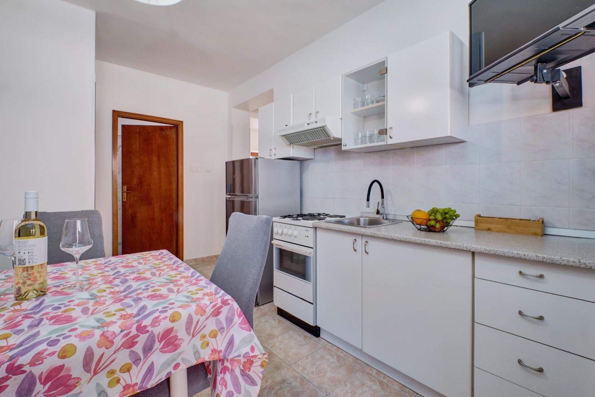 מאלי לוסיניי Apartments Suzana מראה חיצוני תמונה